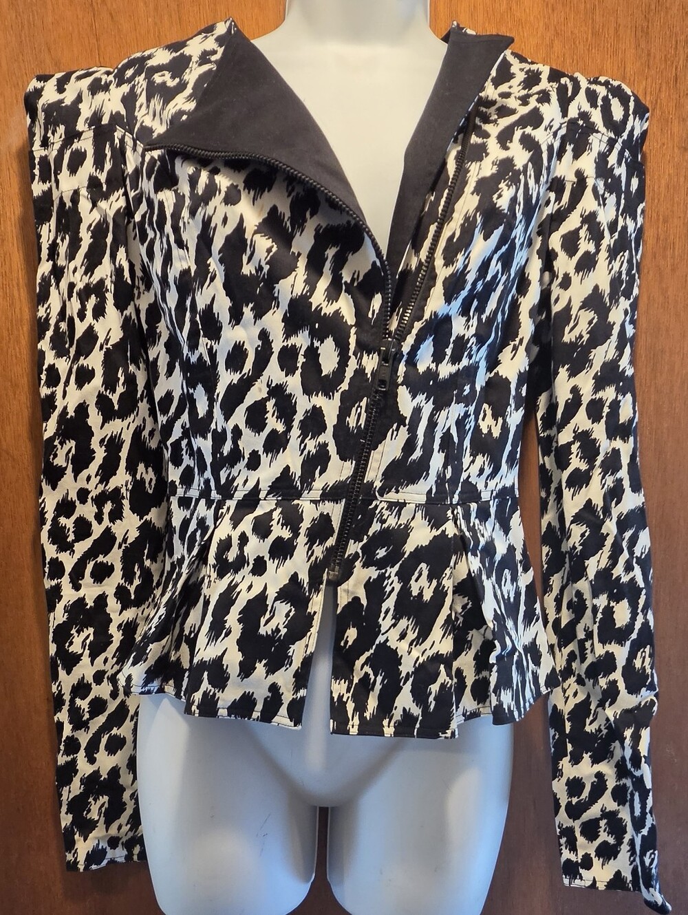 Betsey Johnson Black&white Leopard Print Structured Stretch Blazer Sz2 - Picture 2 of 12